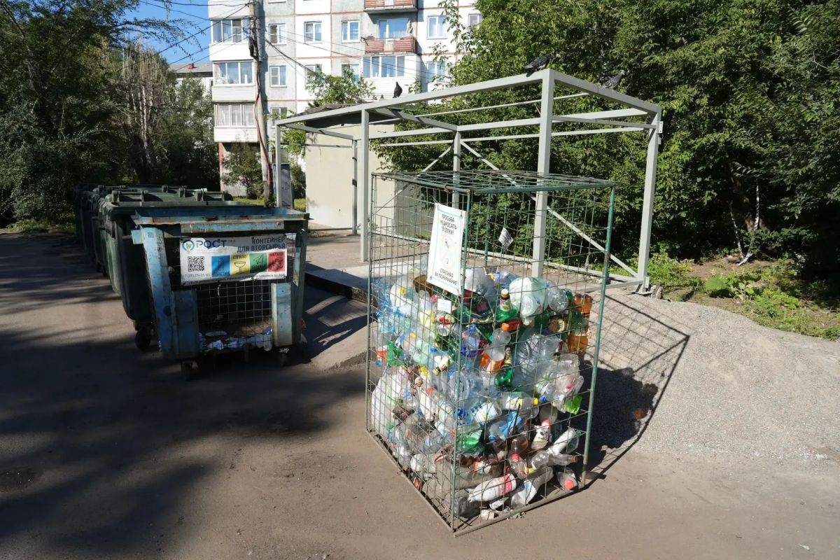 Первая в городе «умная» видеокамера, которая автоматически выписывает штрафы за захламление площадок ТКО, появилась в Советском районе Первая в городе «умная» видеокамера, которая автоматически выписывает штрафы за захламление площадок ТКО, появилась в Советском районе