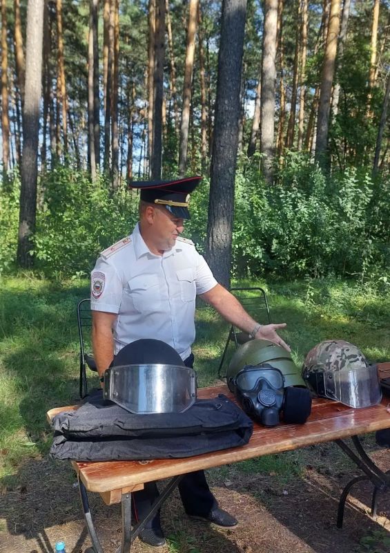 Железногорские полицейские — на страже порядка и в праздник! Железногорские полицейские — на страже порядка и в праздник!