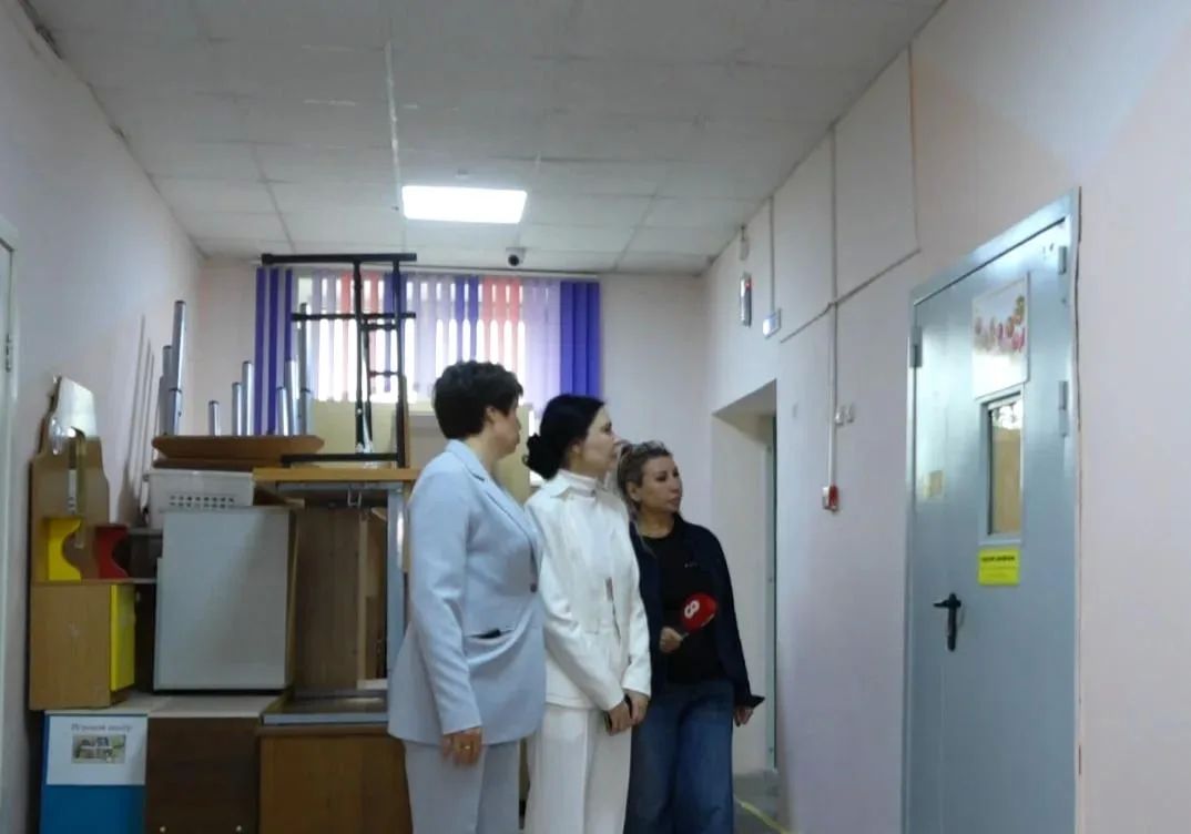 Ирина Иванова посетила детский психоневрологический интернат «Подсолнух» Ирина Иванова посетила детский психоневрологический интернат «Подсолнух»