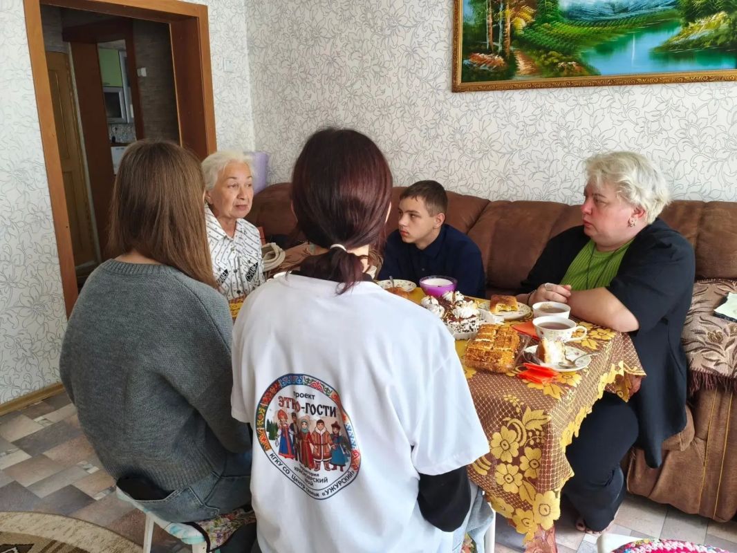 В учреждениях социального обслуживания нашего края проводится множество различных мероприятий, посвящённых Году народного единства В учреждениях социального обслуживания нашего края проводится множество различных мероприятий, посвящённых Году народного единства