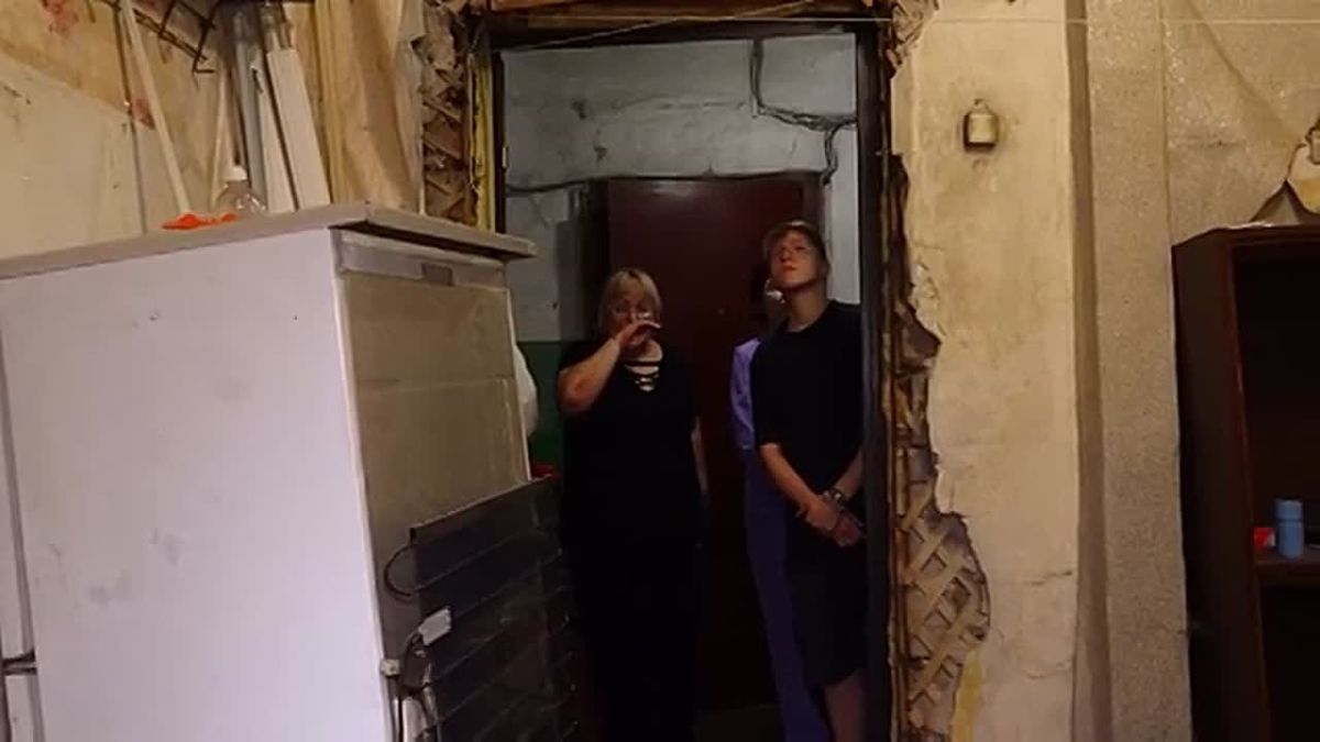 ДЕПУТАТ ИРИНА ИВАНОВА ВСТРЕТИЛАСЬ С ЖИТЕЛЯМИ АВАРИЙНЫХ ДОМОВ