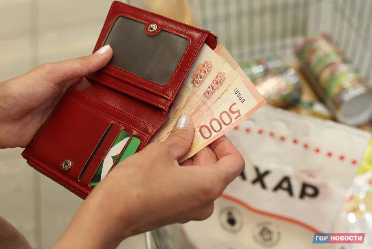 Компьютеры прибавили в цене больше 7% за год, а подержанные иномарки второй месяц подряд дешевеют