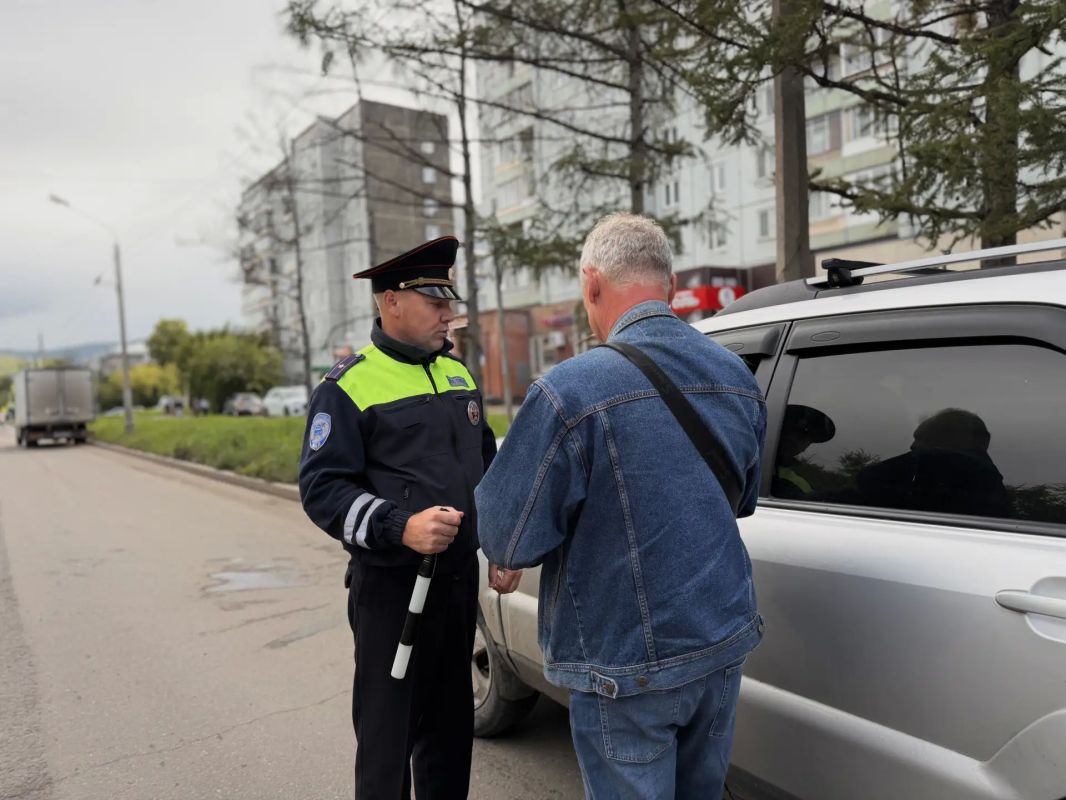 В Кировском районе краевого центра сотрудники полиции провели масштабное профилактическое мероприятие В Кировском районе краевого центра сотрудники полиции провели масштабное профилактическое мероприятие