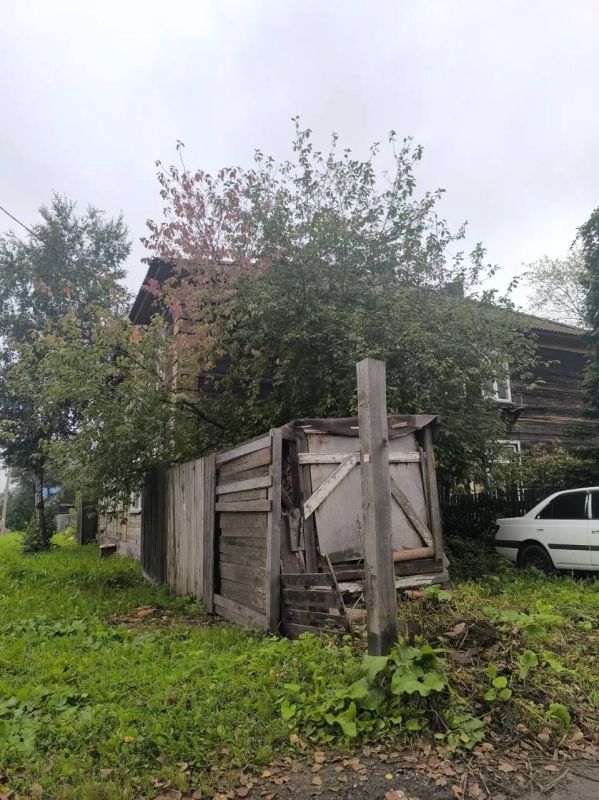 «Не живём, а выживаем»: прокуратура добилась переноса срока расселения аварийного дома на Свердловской «Не живём, а выживаем»: прокуратура добилась переноса срока расселения аварийного дома на Свердловской
