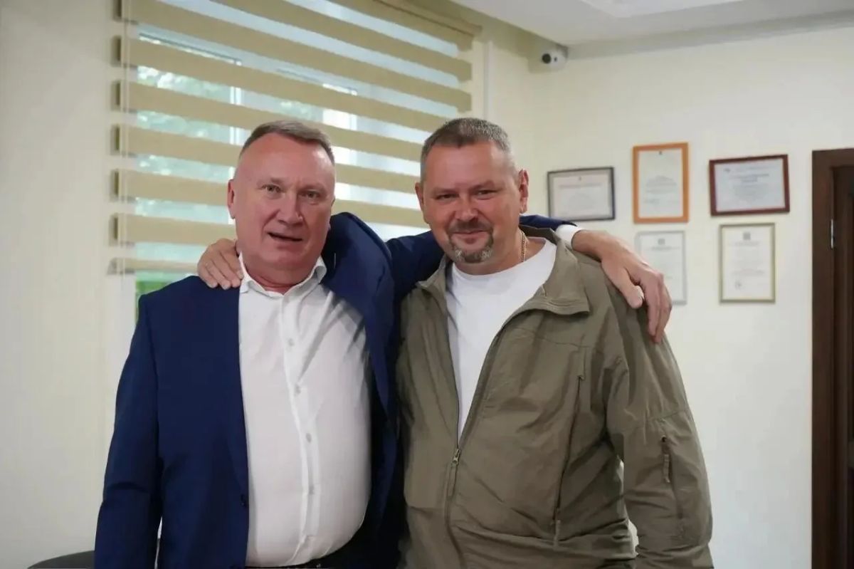 Красноярских врачей наградили за спасение жизней в зоне СВО Красноярских врачей наградили за спасение жизней в зоне СВО