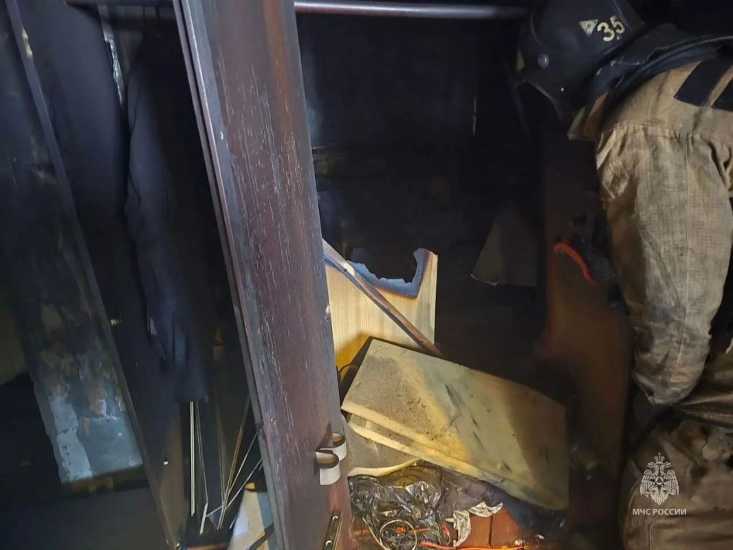 В Норильске на пожаре спасли 11 человек В Норильске на пожаре спасли 11 человек