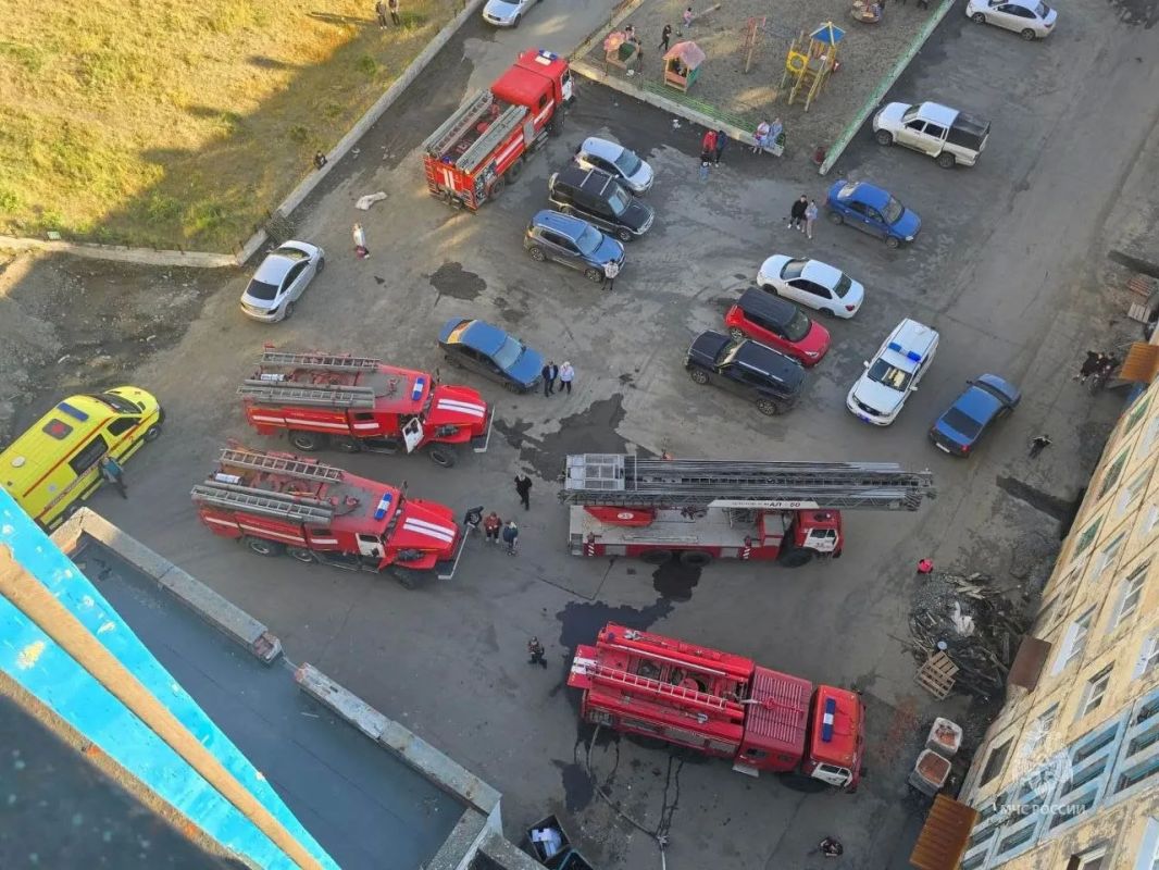 В Норильске на пожаре спасли 11 человек В Норильске на пожаре спасли 11 человек