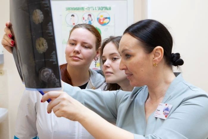КрасГМУ принял на обучение больше 300 будущих узких специалистов КрасГМУ принял на обучение больше 300 будущих узких специалистов