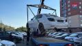 BMW без двигателя и номеров два года занимал парковочное место на Линейной
