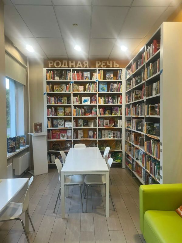 Творческие программы, современный зал и сотни новых книг: в Красноярске открылся еще один детский центр Творческие программы, современный зал и сотни новых книг: в Красноярске открылся еще один детский центр
