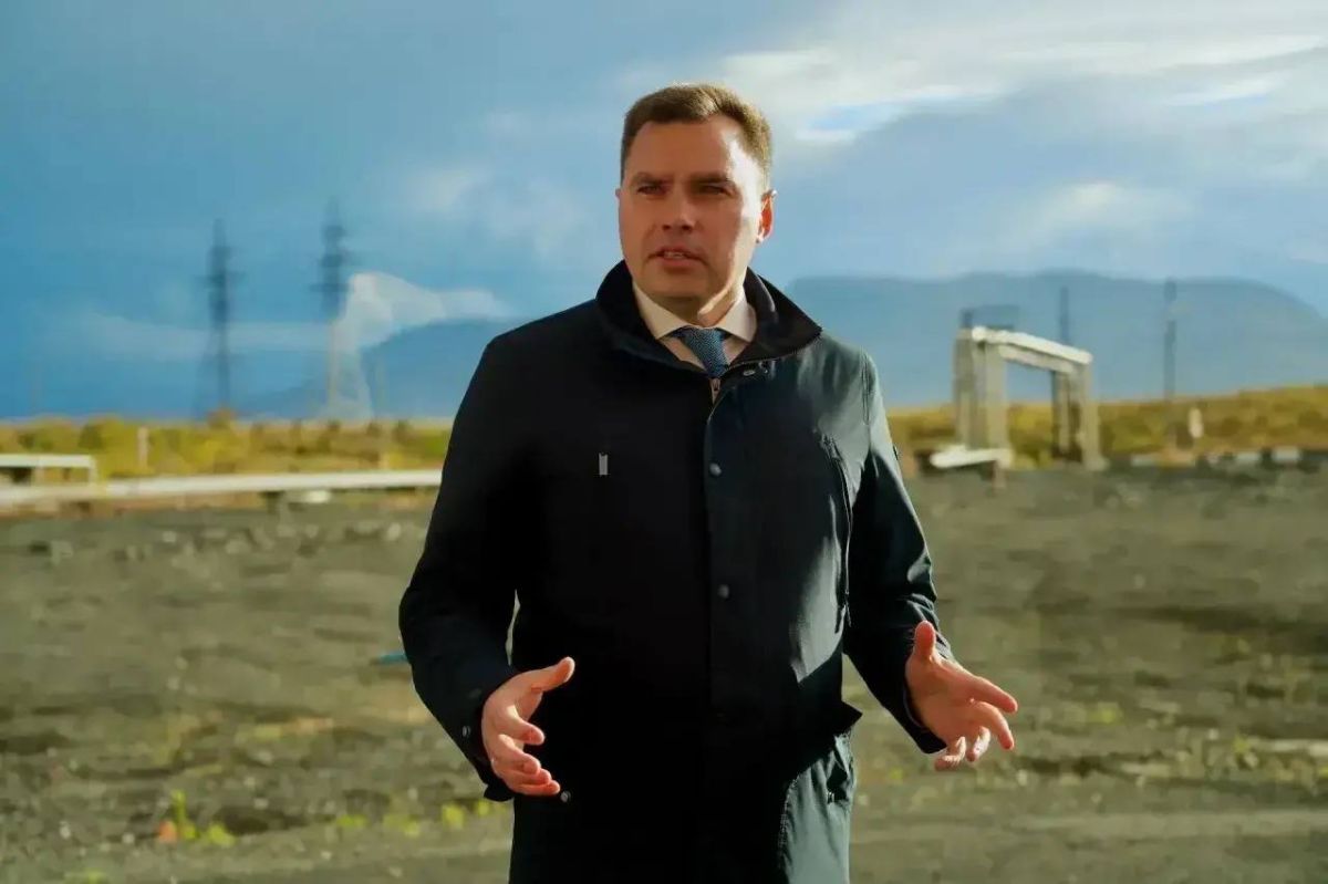 Дмитрий Карасёв: Перед общением с жителями Оганера вместе с депутатами Норильского горсовета посмотрели на изменения в этой важной части города Дмитрий Карасёв: Перед общением с жителями Оганера вместе с депутатами Норильского горсовета посмотрели на изменения в этой важной части города