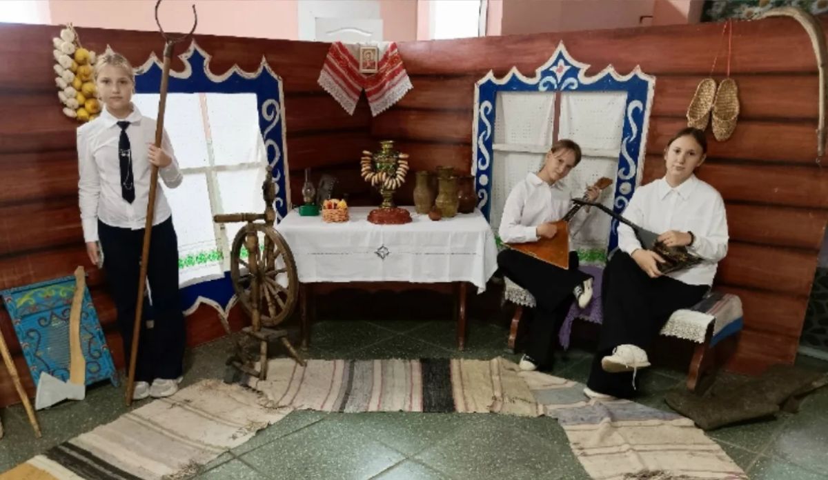 День русской культуры в Решотинской школе: традиции, которые живут День русской культуры в Решотинской школе: традиции, которые живут