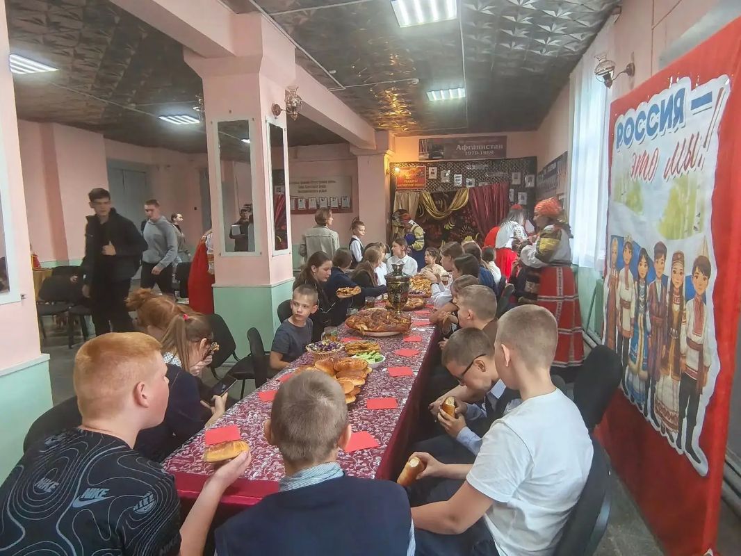 День русской культуры в Решотинской школе: традиции, которые живут День русской культуры в Решотинской школе: традиции, которые живут