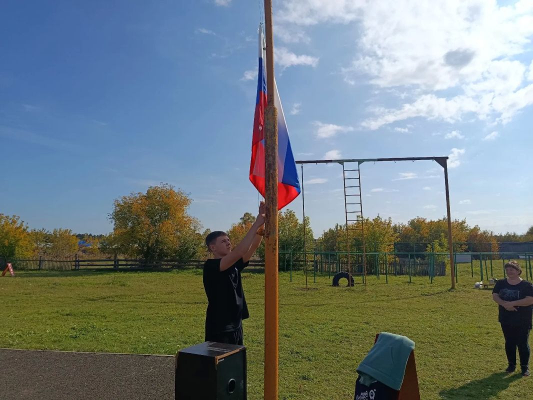 День здоровья в Тинской Третьей школе: спорт, уха и отличное настроение! День здоровья в Тинской Третьей школе: спорт, уха и отличное настроение!