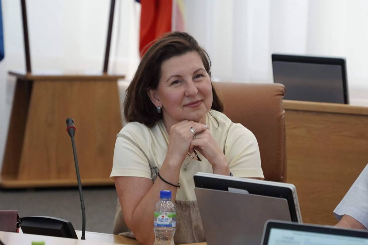 Сегодня день рождения у депутата городского Совета Оксаны Ларионовой!