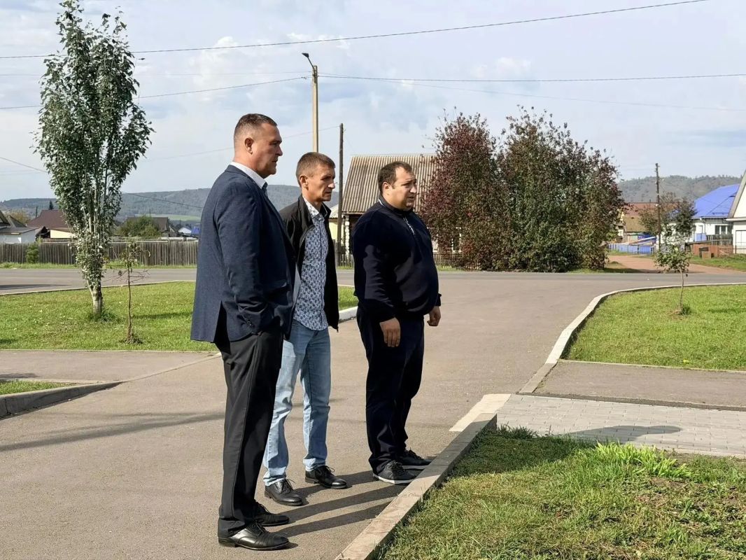 В Курагинском округе проверили ход благоустройства В Курагинском округе проверили ход благоустройства