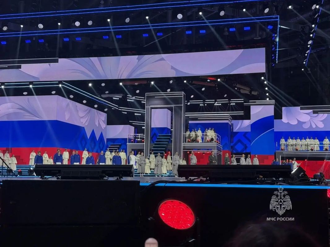 Студенты академии представляют регион на Международном фестивале молодёжи Студенты академии представляют регион на Международном фестивале молодёжи