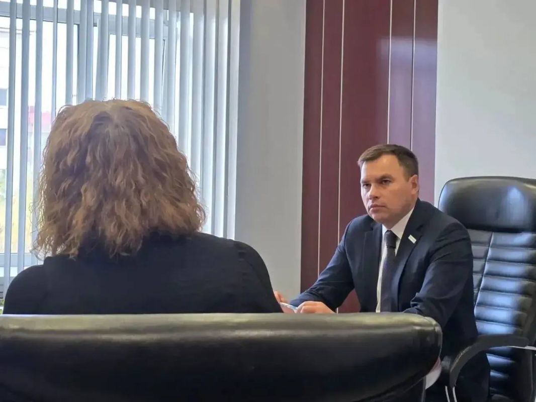 Дмитрий Карасёв: Регулярно провожу личные приёмы Дмитрий Карасёв: Регулярно провожу личные приёмы