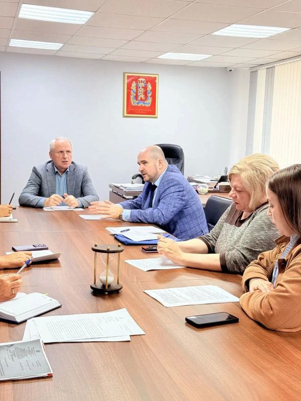 Руководитель архивного агентства Красноярского края провёл рабочую поездку в Шарыповский и Ужурский муниципальные округа Руководитель архивного агентства Красноярского края провёл рабочую поездку в Шарыповский и Ужурский муниципальные округа