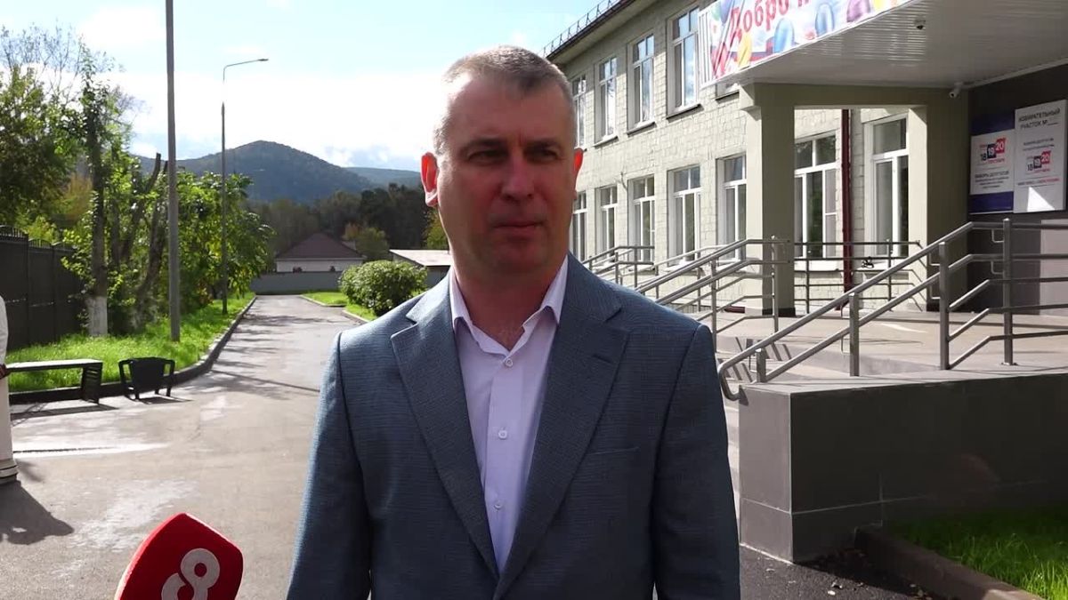 Генеральный директор "8 канала" Иван Головкин принял участие в голосовании на выборах!