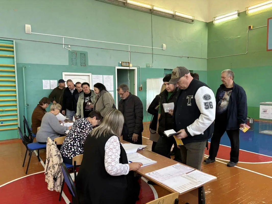 На избирательных участках в Красноярском крае многолюдно На избирательных участках в Красноярском крае многолюдно