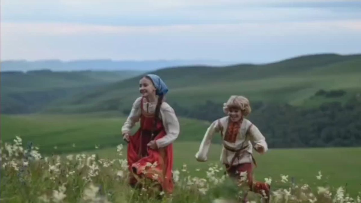 В Красноярске продолжается показ фильма «Как Иван в сказку попал»