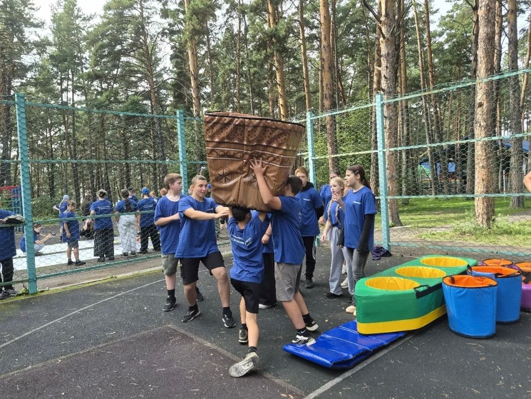 Спорт совсем рядом – прямо во дворе! Спорт совсем рядом – прямо во дворе!