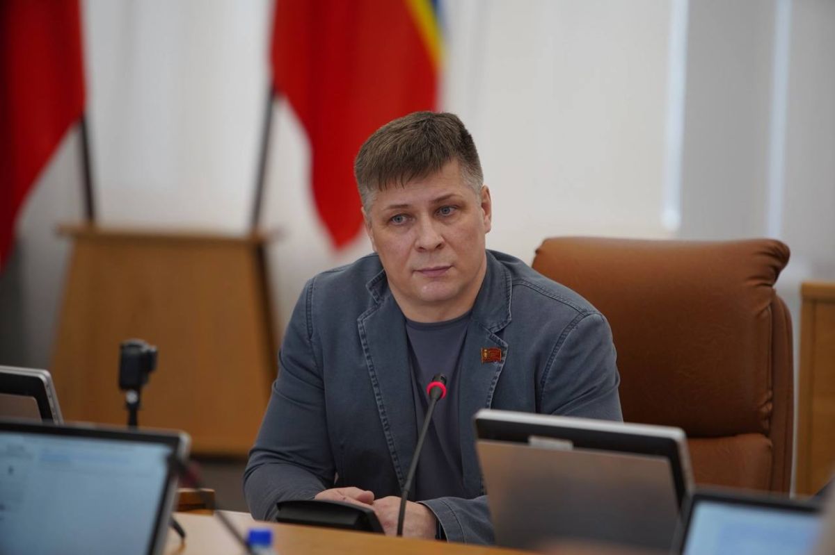 Сегодня отмечает день рождения депутат городского Совета Виталий Бондарев!