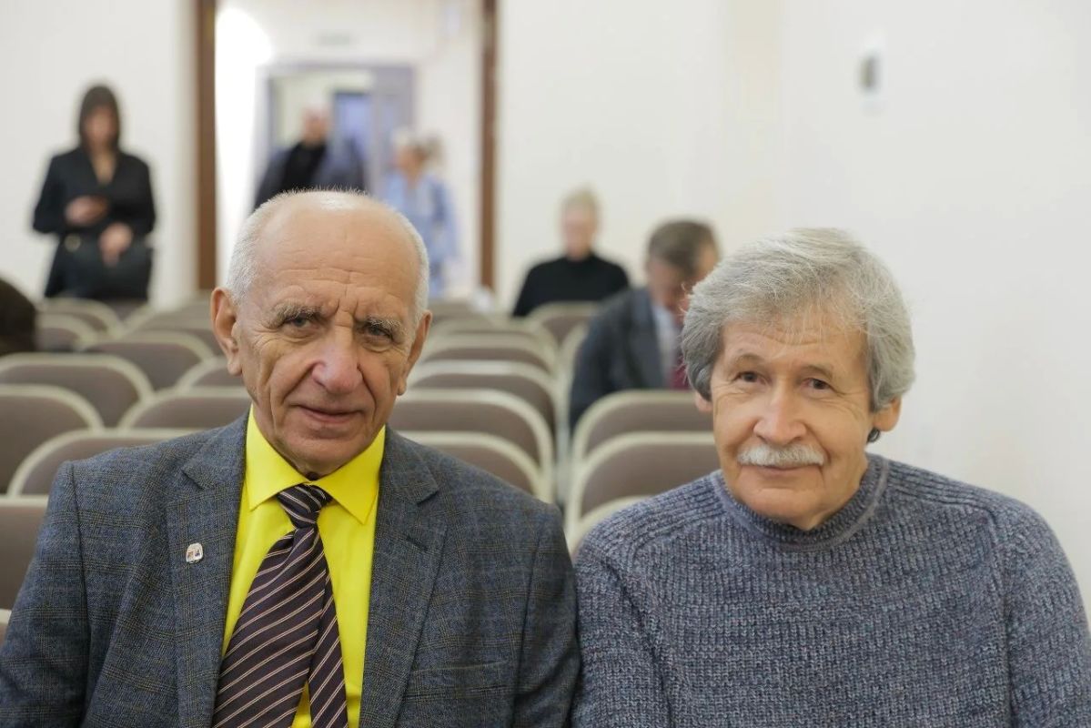 Красноярская писательская организация отметила 80 лет Красноярская писательская организация отметила 80 лет
