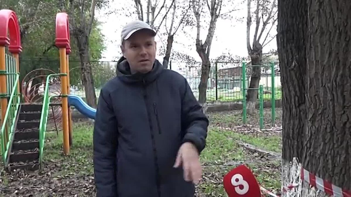 ПОТОЛОК РУХНУЛ ВО ВРЕМЯ КАПРЕМОНТА В ЖИЛОМ ДОМЕ