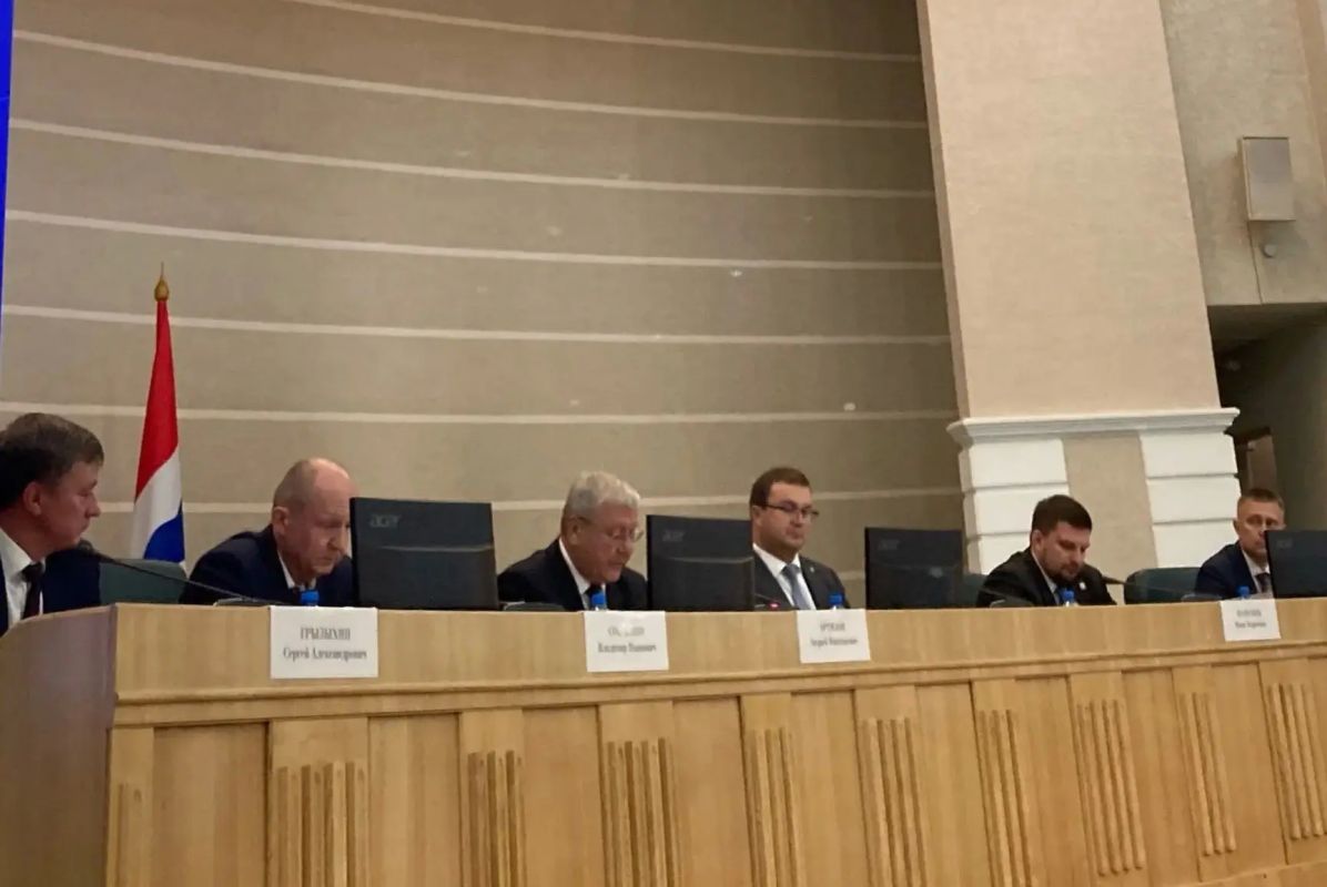Сегодня руководитель архивного агентства Красноярского края А.Б. Казицин принял участие в заседании Совета по архивному делу при Федеральном архивном агентстве Сегодня руководитель архивного агентства Красноярского края А.Б. Казицин принял участие в заседании Совета по архивному делу при Федеральном архивном агентстве