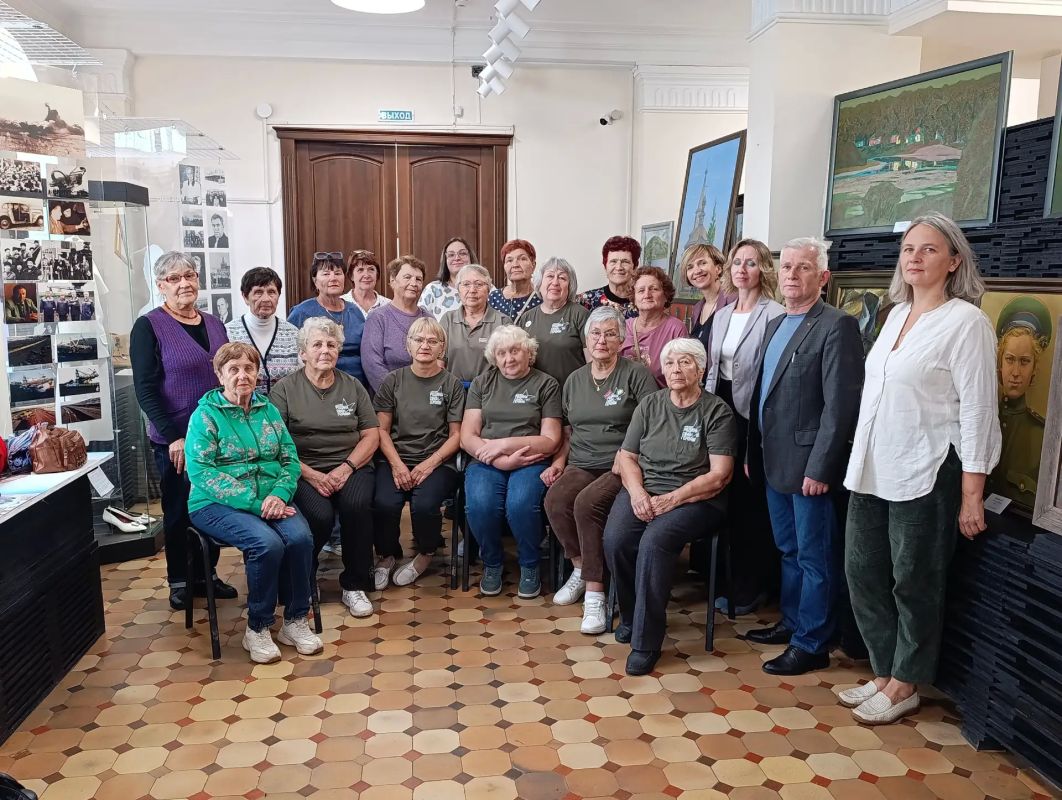 В музее истории г. Бородино состоялось торжественное открытие выставки «Война и мир в творчестве современных художников Красноярья» В музее истории г. Бородино состоялось торжественное открытие выставки «Война и мир в творчестве современных художников Красноярья»