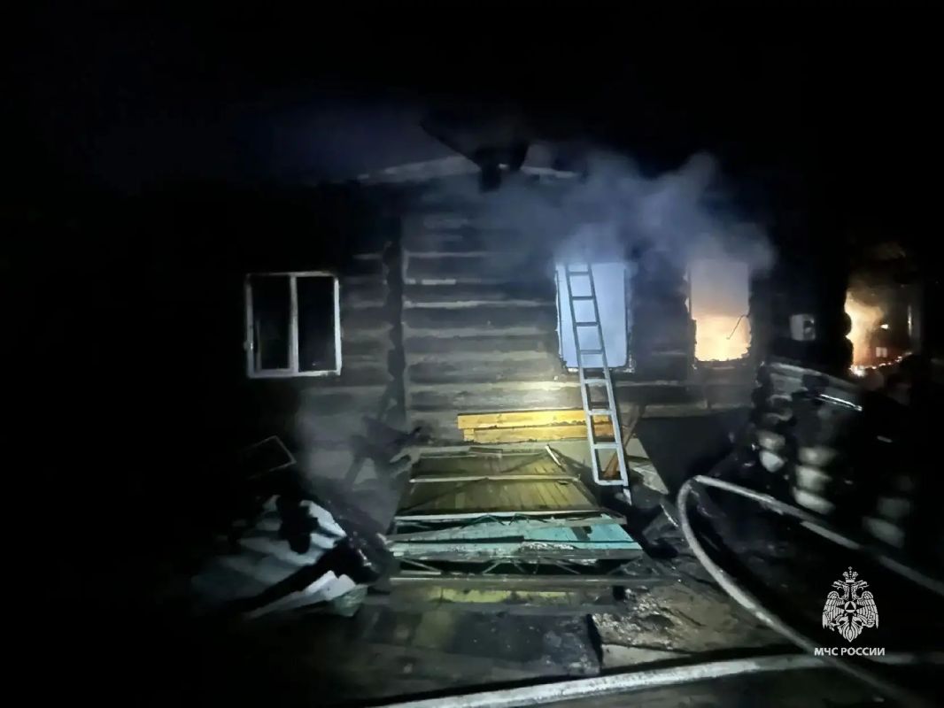 Двое людей погибли на пожаре в Шушенском округе Двое людей погибли на пожаре в Шушенском округе