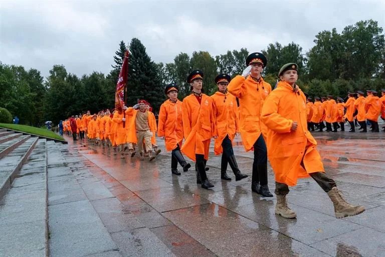 Красноярский Пост №1 – серебряный призёр XI Всероссийского слёта в Санкт-Петербурге Красноярский Пост №1 – серебряный призёр XI Всероссийского слёта в Санкт-Петербурге