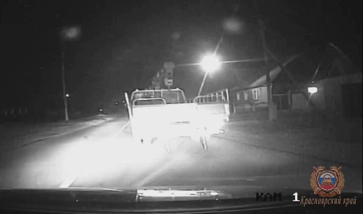 Штраф в 200 тысяч ничему не научил: водитель эвакуатора снова попался пьяным за рулем в Красноярском крае