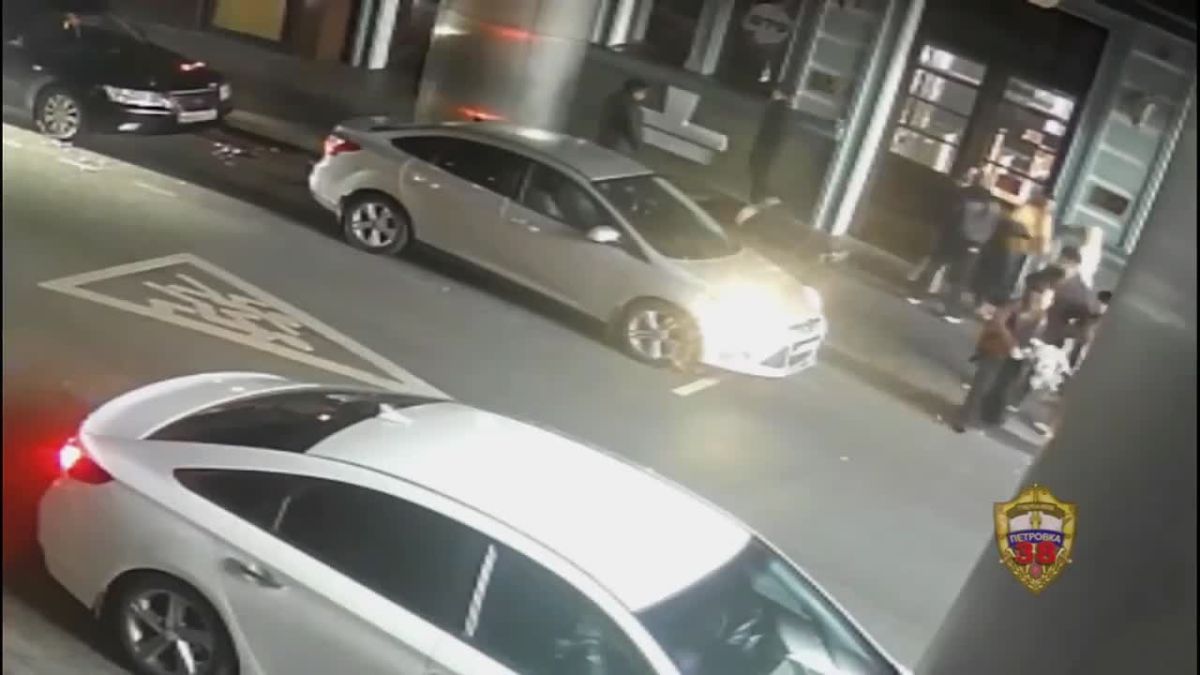 Уроженец Норильска избил мужчину возле бара в центре Москвы