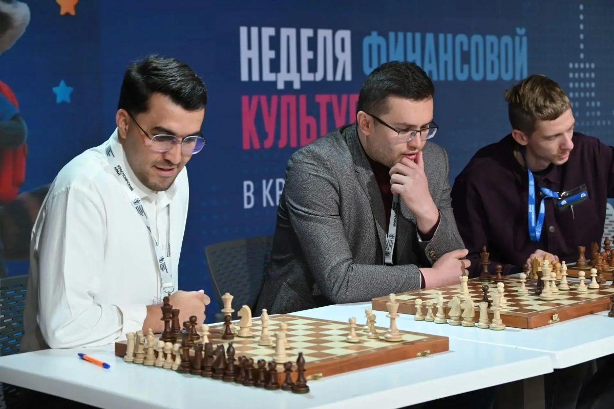 10-летний красноярец сыграл вничью с Сергеем Карякиным 10-летний красноярец сыграл вничью с Сергеем Карякиным