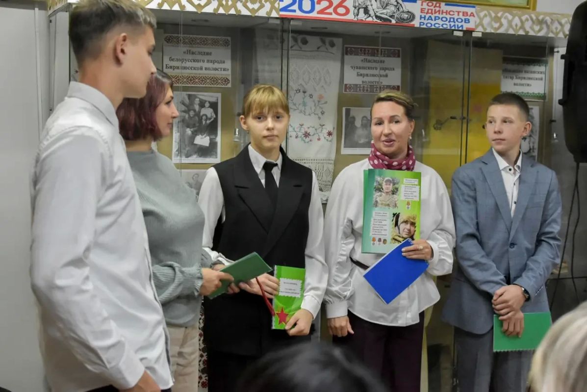 В Бирилюсском округе прошёл «Час мужества: Герои спецоперации — наши земляки» В Бирилюсском округе прошёл «Час мужества: Герои спецоперации — наши земляки»