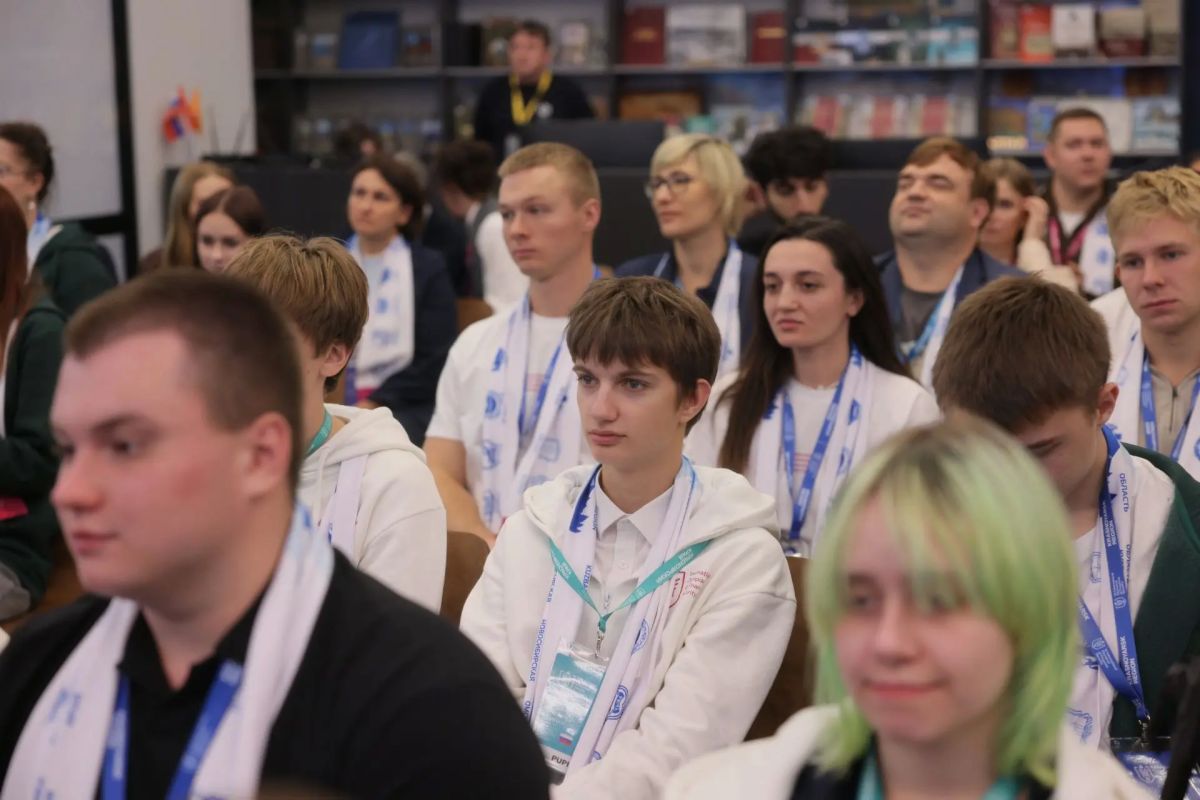 В рамках финала Международной олимпиады по финансовой безопасности прошла встреча ребят-участников из регионов Сибири В рамках финала Международной олимпиады по финансовой безопасности прошла встреча ребят-участников из регионов Сибири