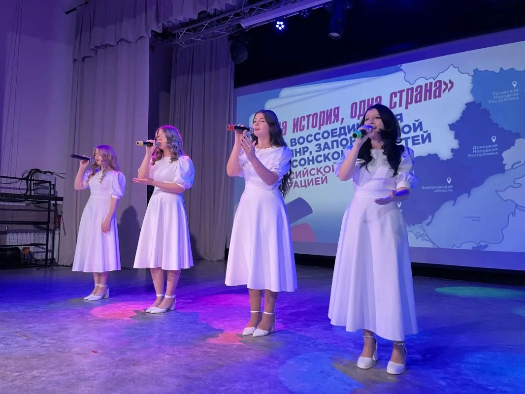 В Кежемском округе прошло патриотическое мероприятие «Одна история, одна страна» В Кежемском округе прошло патриотическое мероприятие «Одна история, одна страна»