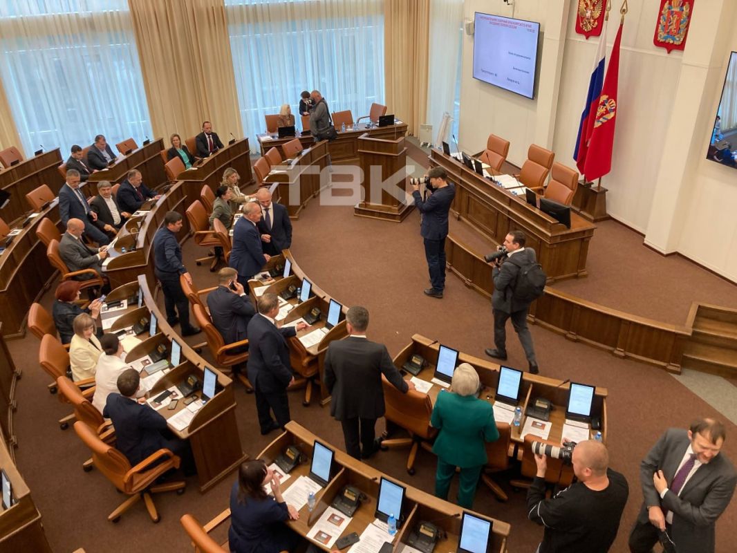 Началась первая сессия нового созыва Законодательного Собрания Красноярского края