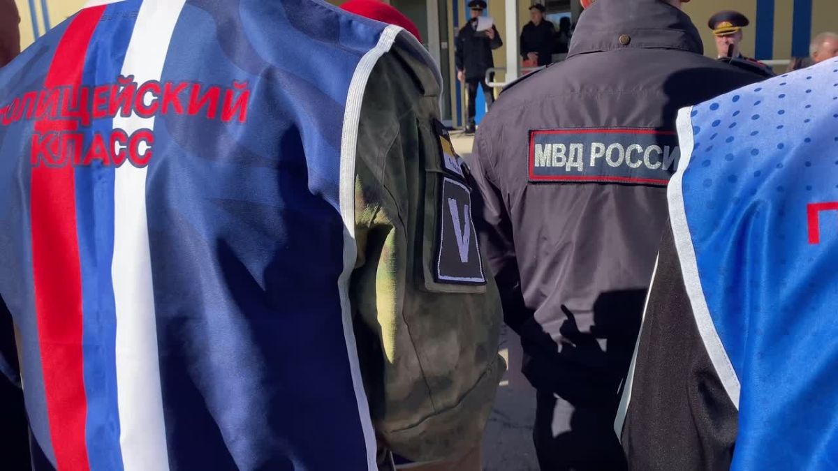 Прямо сейчас стартует турнир среди учащихся полицейских классов Красноярского края на кубок начальника ГУ МВД России по Красноярскому краю!