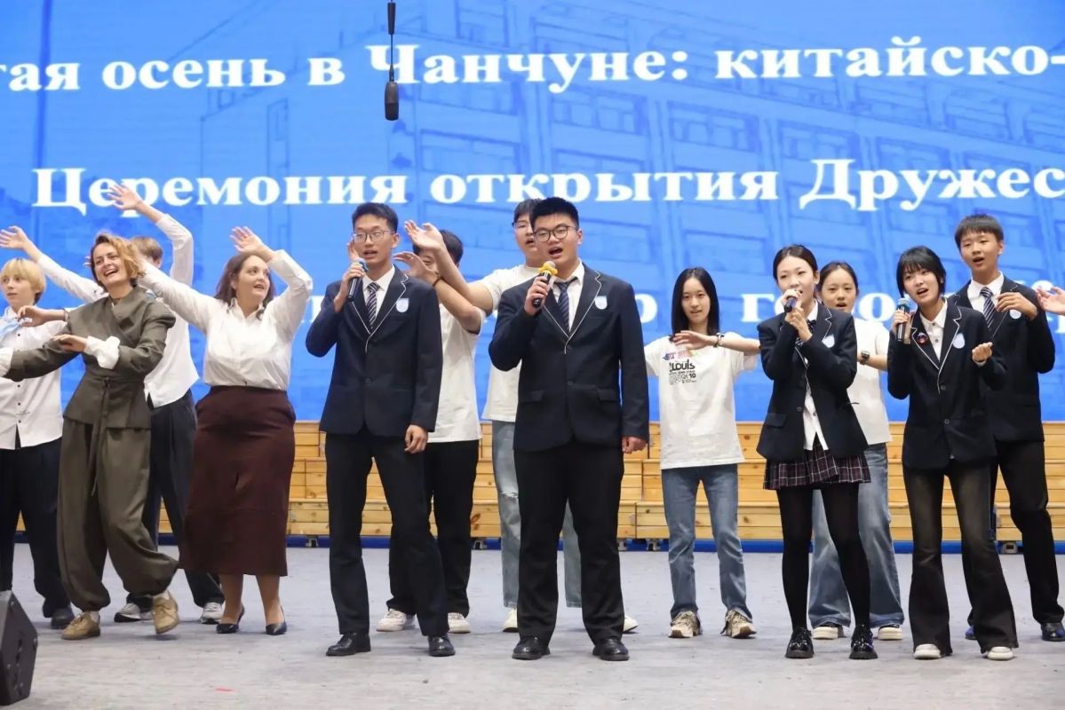 Красноярские школьники побывали на образовательной программе в Чанчуне Красноярские школьники побывали на образовательной программе в Чанчуне