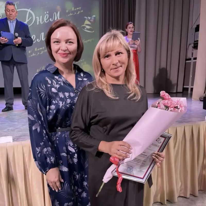 В Кежемском округе прошёл концерт ко Дню учителя В Кежемском округе прошёл концерт ко Дню учителя