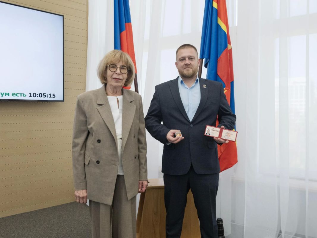 Дмитрий Работников официально стал депутатом красноярского горсовета
