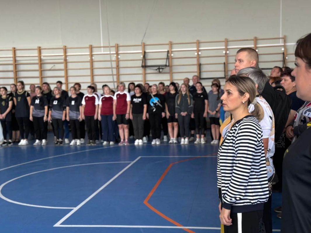 Сегодня учителя не только вели уроки — сегодня они выходили на старт Сегодня учителя не только вели уроки — сегодня они выходили на старт
