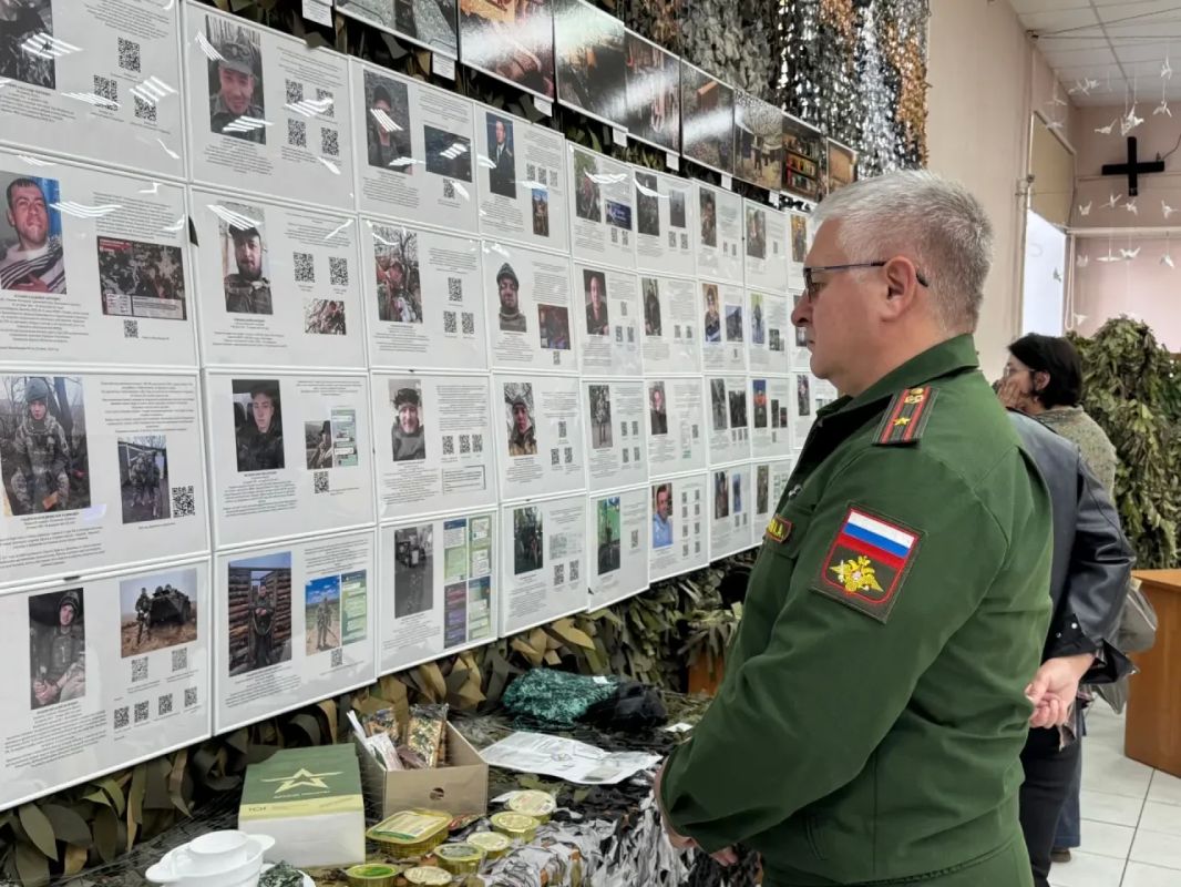 В Абане открылась выставка «Взгляд В Абане открылась выставка «Взгляд