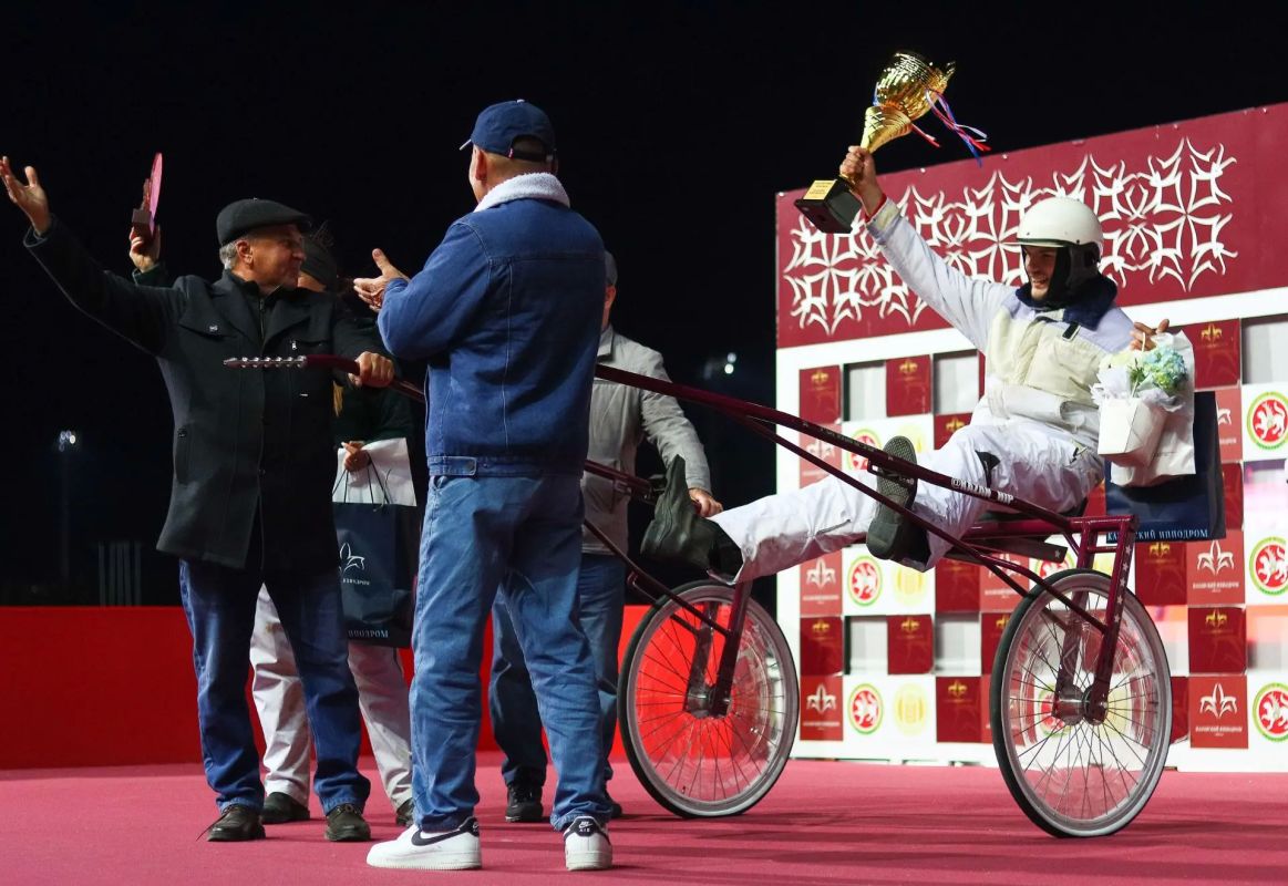 Красноярский наездник Григорий Гришин стал победителем чемпионата молодых наездников в Казани Красноярский наездник Григорий Гришин стал победителем чемпионата молодых наездников в Казани