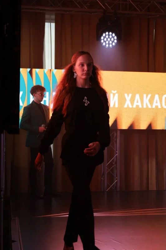 Юные дизайнеры из Хакасии — на профессиональном подиуме!