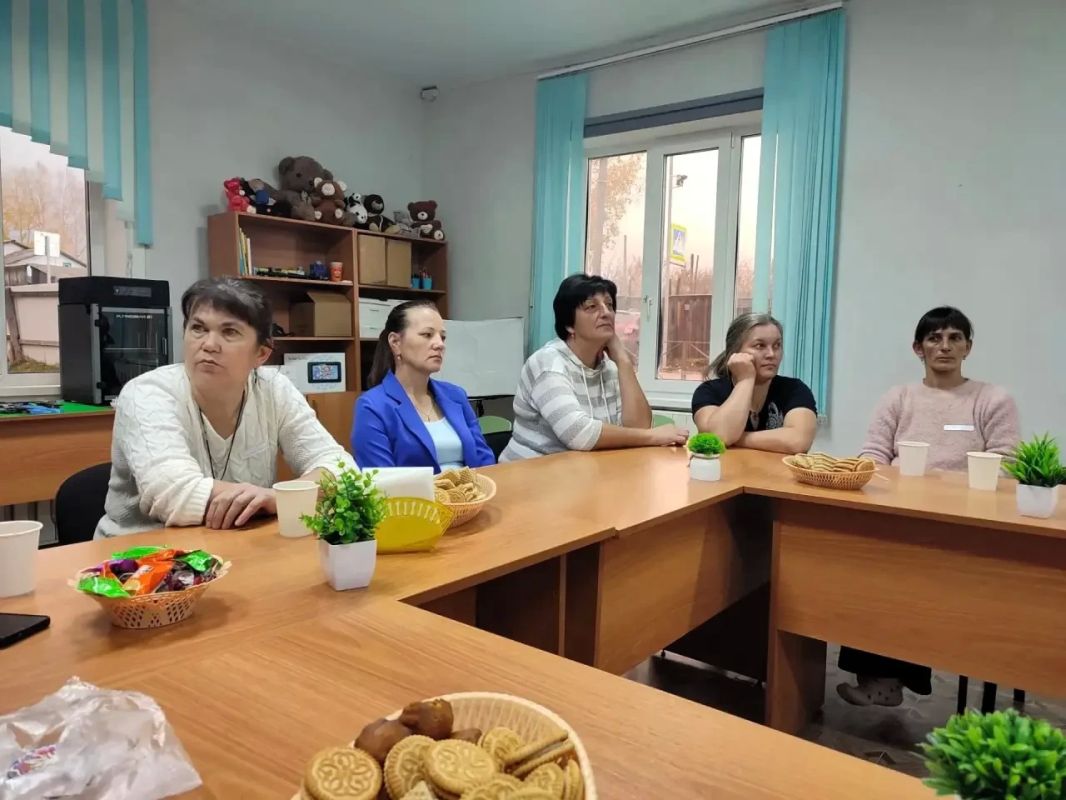В Абанском округе стартовал проект «А ну-ка, волонтёры!» В Абанском округе стартовал проект «А ну-ка, волонтёры!»